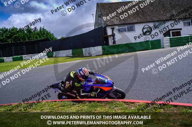 enduro digital images;event digital images;eventdigitalimages;mallory park;mallory park photographs;mallory park trackday;mallory park trackday photographs;no limits trackdays;peter wileman photography;racing digital images;trackday digital images;trackday photos